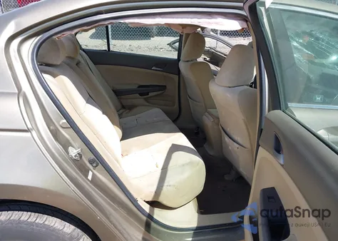 2010 Honda Accord 2.4 Lx-P z USA, uszkodzony, nr VIN 1HGCP2F41AA031639